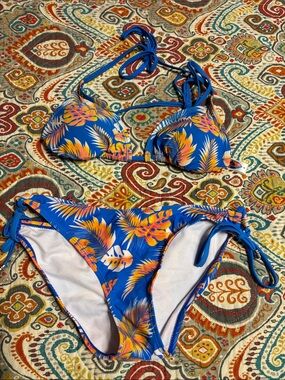 Bingo surf Blue Tropical Print String Bikini Set size small